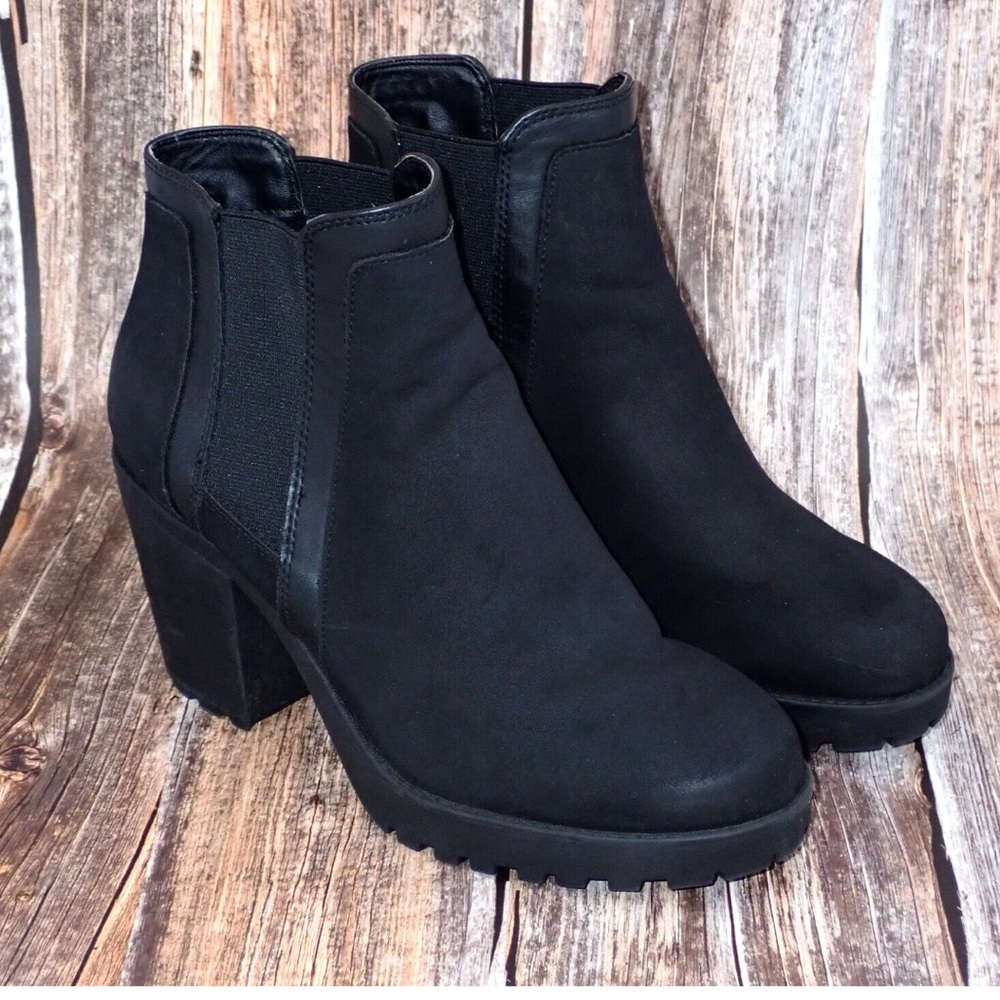 Madden Girl Caddiee Women's Black Chelsea Ankle Boots Heel Size 7.5 M